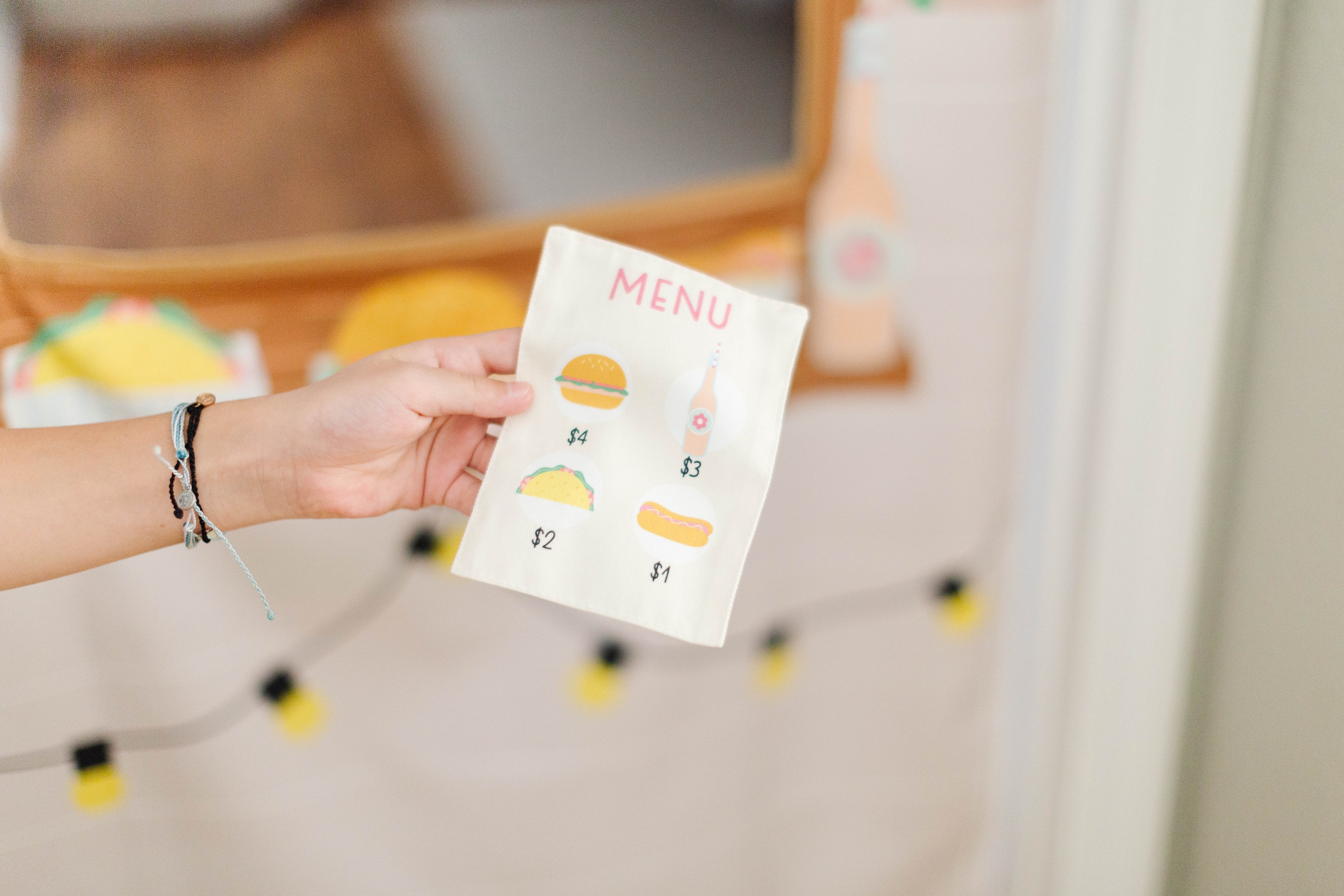 Swingly Kitchen & Camper Food Truck Storefront