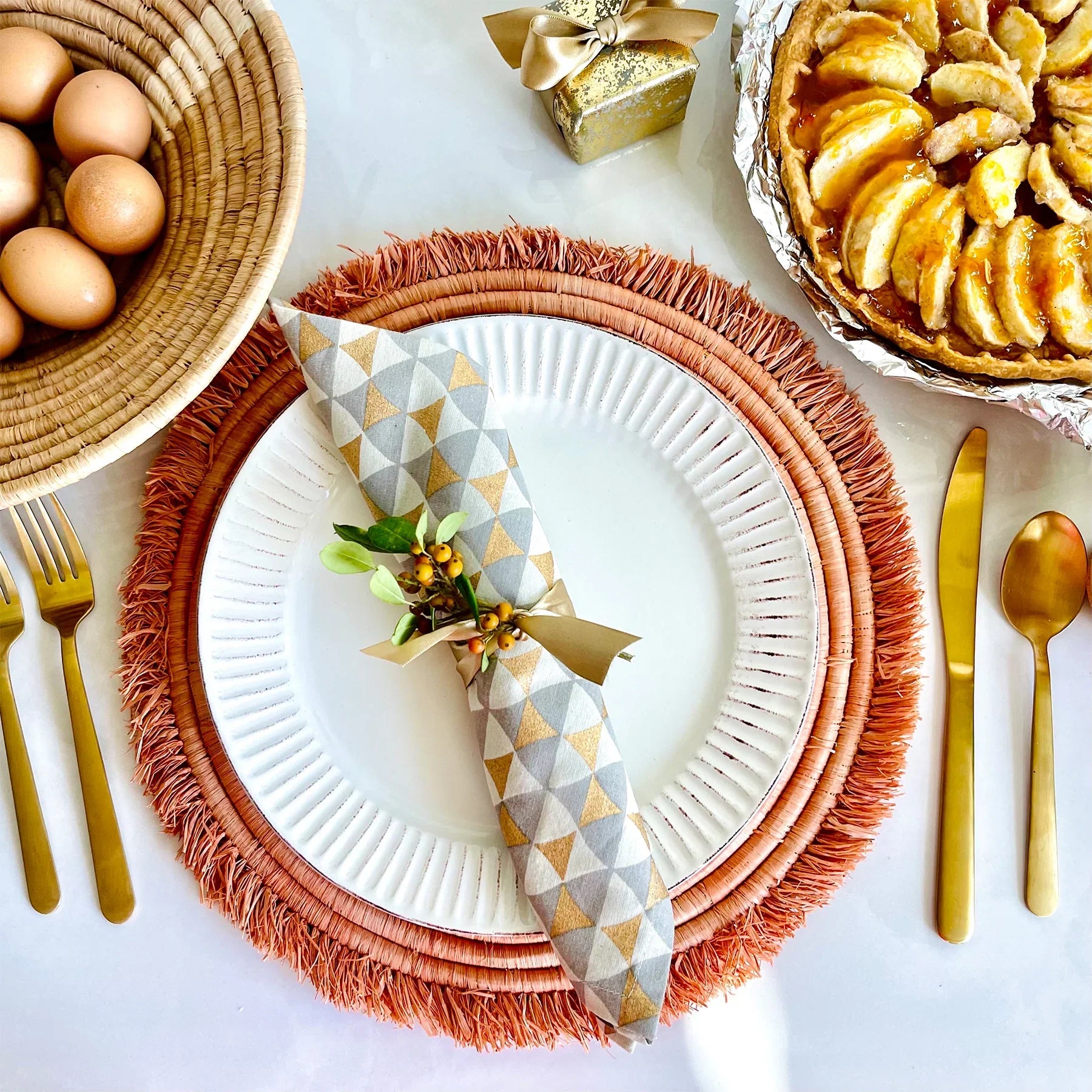 Fringed Peach Charger